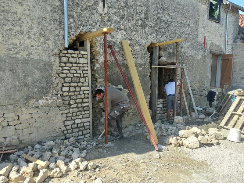 Création d’ouverture dans mur en pierres 